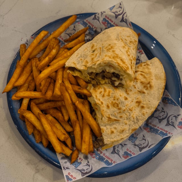 Quesadilla De Carne With Fries.